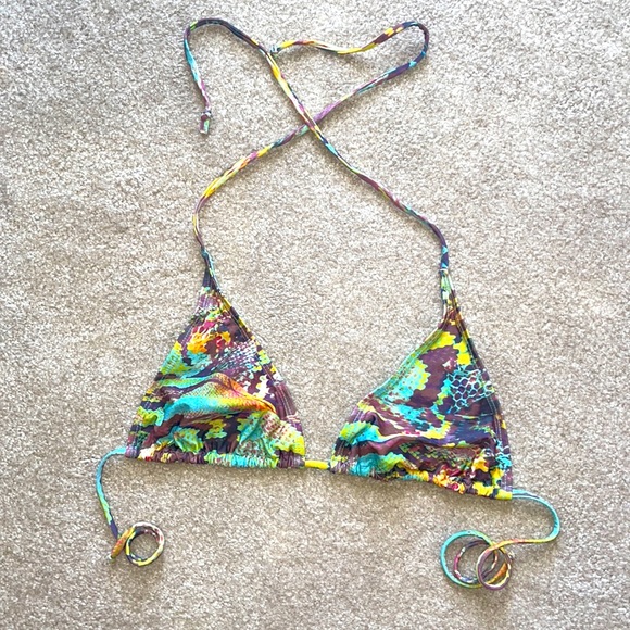 PILYQ MULTI-COLOR PYTHON PRINT TRIANGLE TOP SIZE L - Picture 1 of 9